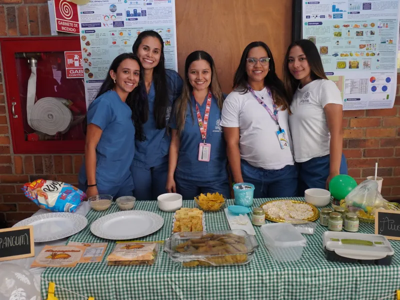 Muestra gastronómica y de resultados de investigación de los estudiantes de  Nutrición y Gastronomía. Exposemilleros 2025 