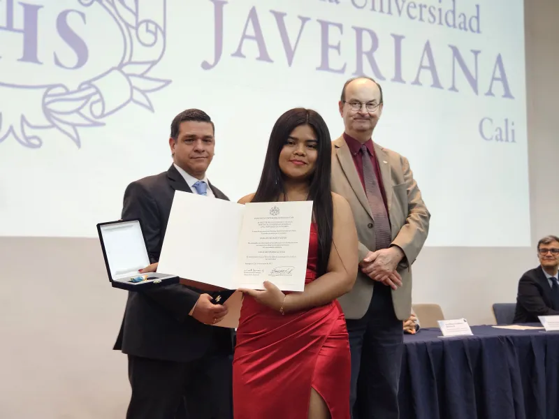Cruz San Pedro Claver: 25 estudiantes reconocidos por sus calidades humanas y espíritu javeriano