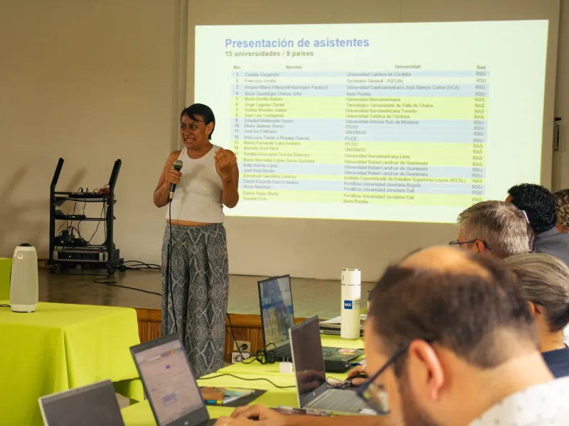 Javeriana Cali fue sede del encuentro internacional de redes internacionales de AUSJAL